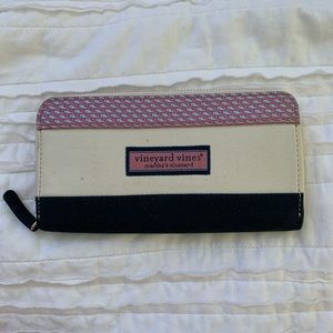 Vineyard Vines Wallet